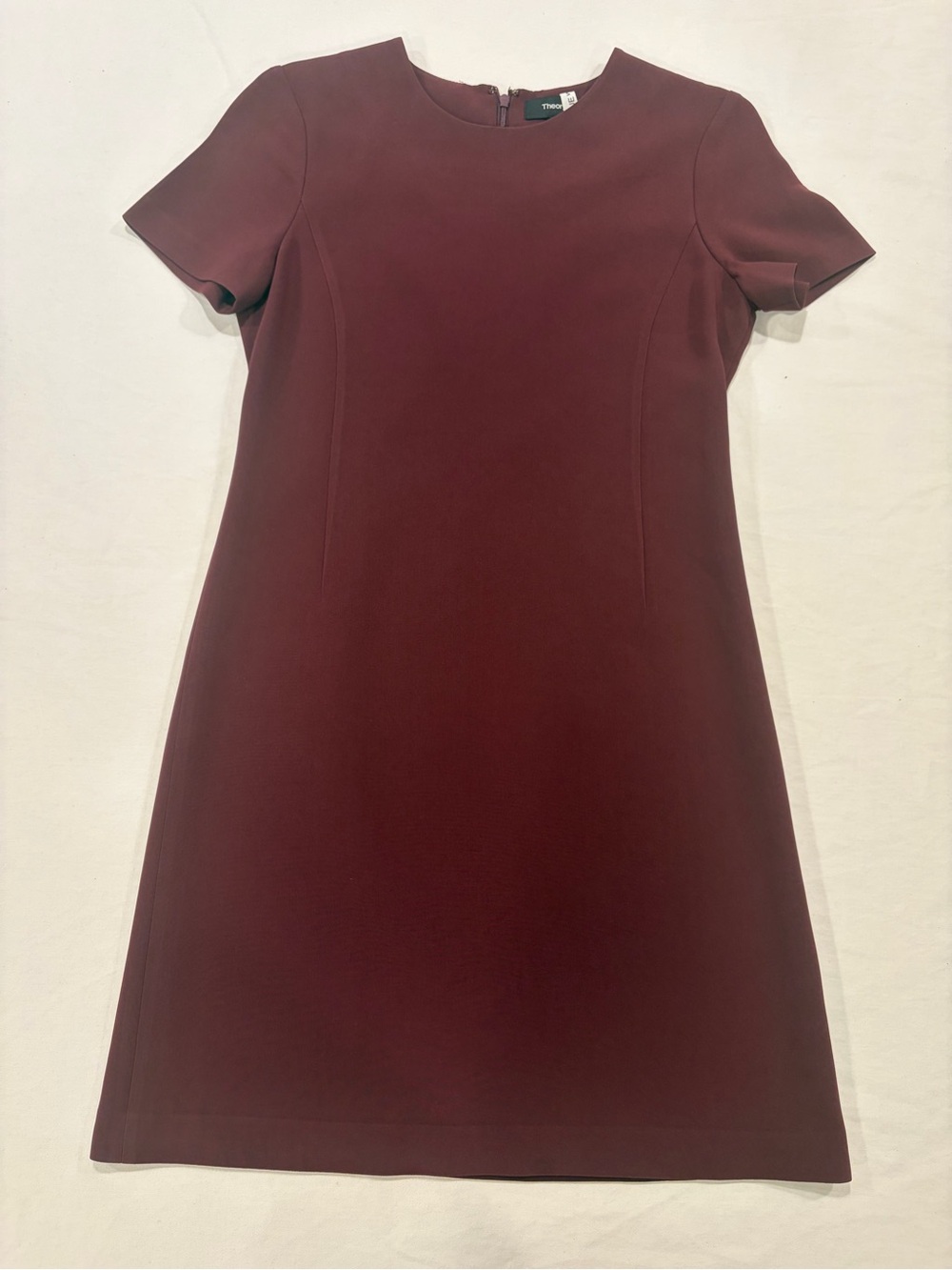 Theory Short Sleeve Shift Dress in Burgundy